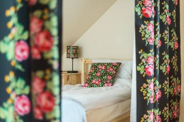 Фото номера Односпальная кровать в общем номере с 4 кроватями Хостелы Hostel FOLKier г. Згеж 5